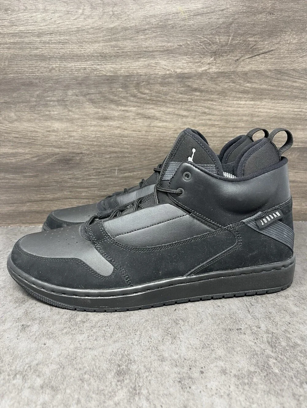 Air Jordan Fadeaway Sneakers Mens Size 11.5 Black AO1329-003